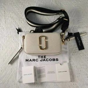 Marc Ｊacob's Snapshot Crossbody Camara bag